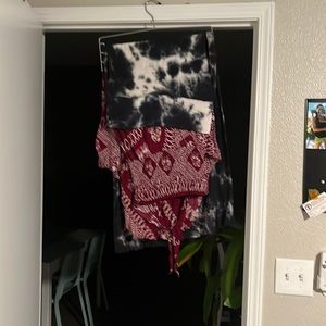 Lot of 2 multicolored skirts in good condition